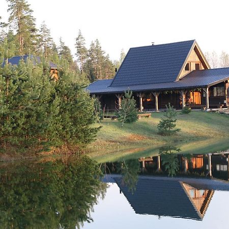 Viesu Maja Forrest Villa Dzimtmisa Eksteriør bilde